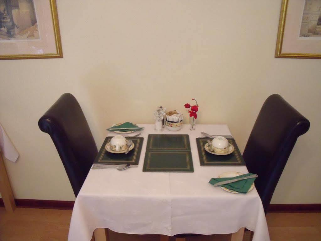 Home From Home Bed And Breakfast CBG エクステリア 写真