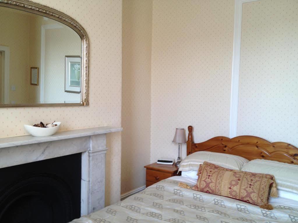 Home From Home Bed And Breakfast CBG エクステリア 写真