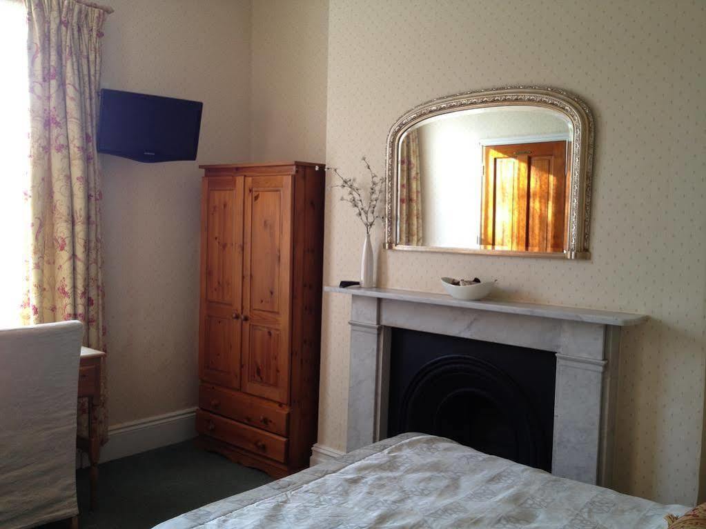 Home From Home Bed And Breakfast CBG エクステリア 写真